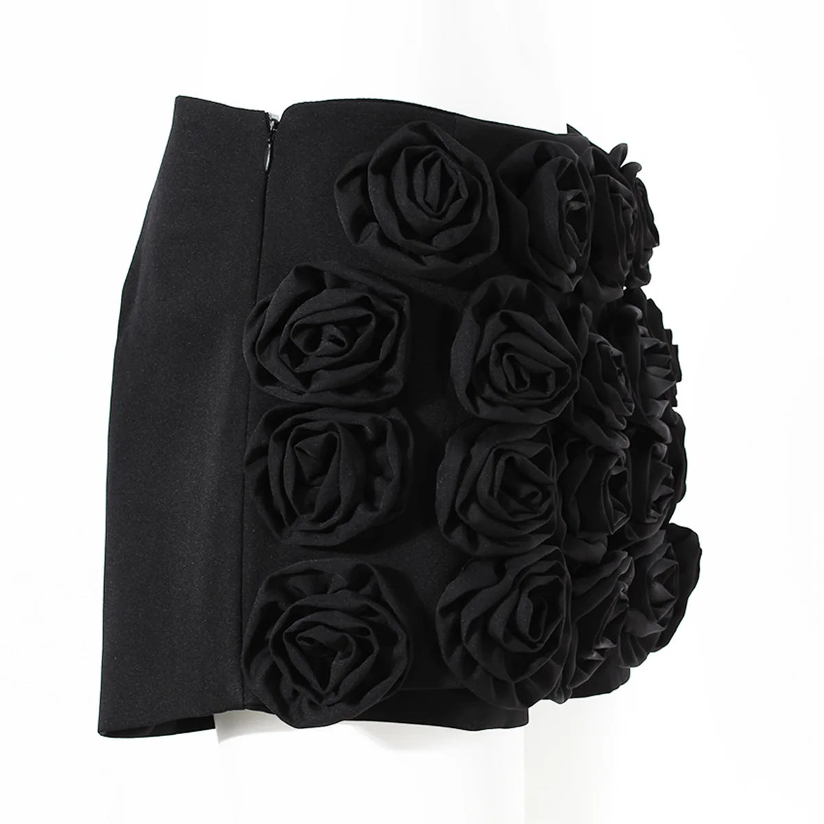 Rose  decorated mini skirt